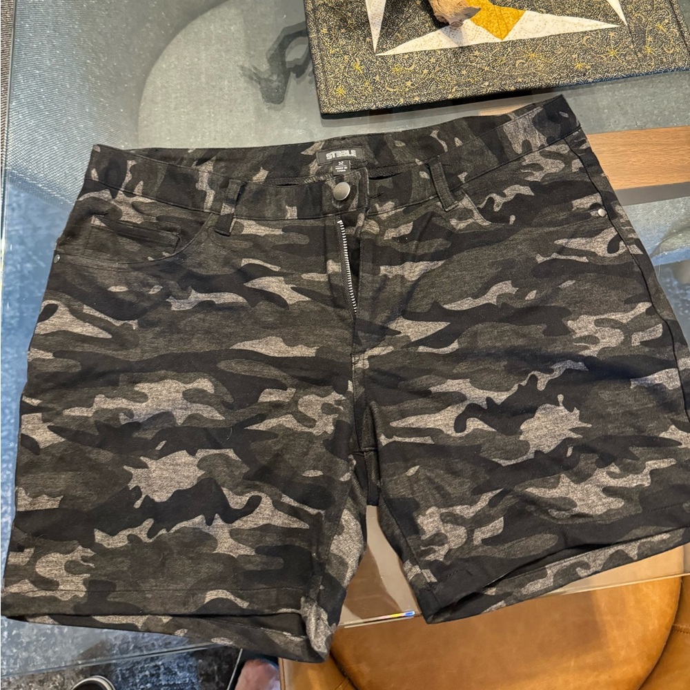 Steele mens shorts